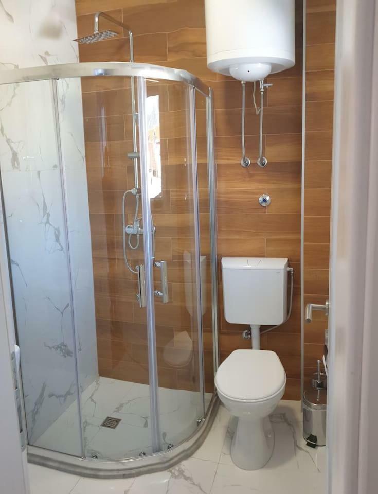 Happy Studio Apartment Мостар Экстерьер фото